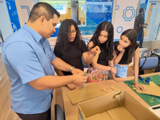 Notícia: Circuito criativo da Escola Cordeiro de Farias garante diversão e aprendizado nas férias
