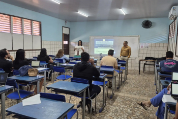 Notícia: Escola Estadual de Marituba realiza oficina de uso da Inteligência Artificial na educação