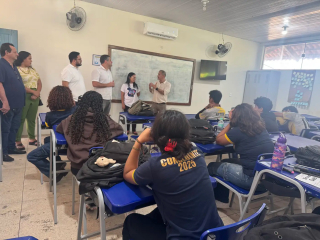 Notícia: Seduc realiza visita técnica à regional de Santarém e reforça diálogo com a comunidade escolar
