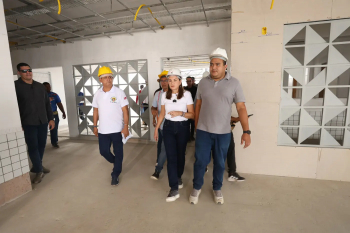 Notícia: Vice-governadora Hana vistoria a obra da creche de Santa Cruz do Arari, no Marajó