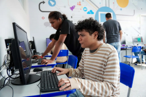 Notícia: Governo do Estado aprimora conectividade nas escolas públicas no Pará