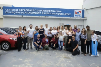 Notícia: Seduc visita CAEE e destaca papel do centro como referência em educação inclusiva no Pará