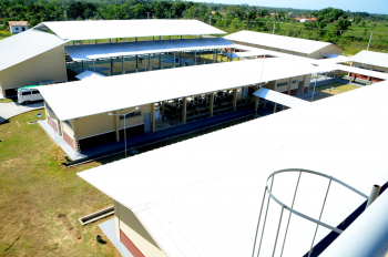 Foto: Estado entrega mais uma escola e amplia número de vagas no ensino médio em Mocajuba | Fotógrafo: Rai Pontes