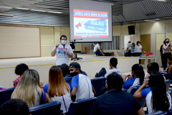Foto: Mais de 100 estudantes participam de aulão preparatório às provas do Saeb e Enem | Fotógrafo: Rai Pontes