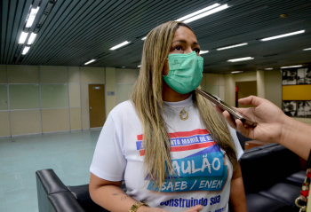 Foto: Mais de 100 estudantes participam de aulão preparatório às provas do Saeb e Enem | Fotógrafo: Rai Pontes