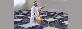 Notícia: Escolas da rede estadual passam por limpeza e desinfecção para retorno das aulas presenciais