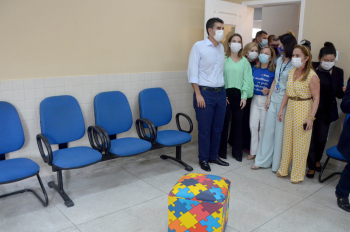 Foto: Governo entrega Escola Estadual Visconde de Souza Franco reconstruída | Fotógrafo: Eliseu Dias / Rai Pontes