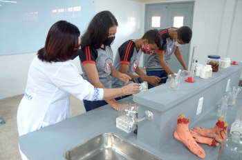 Foto: Governo entrega nova Escola Estadual Oneide de Souza Tavares, em Ananindeua | Fotógrafo: Eliseu Dias - Rai Pontes