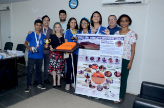 Notícia: Alunos da Escola Jarbas Passarinho, do Souza, vão representar o Pará em torneio nacional de robótica