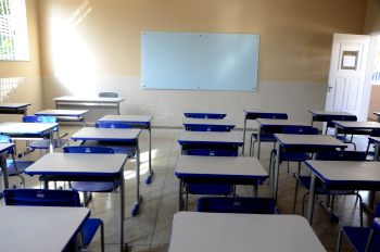 Foto: Governo entrega Escola Estadual Visconde de Souza Franco reconstruída | Fotógrafo: Eliseu Dias / Rai Pontes