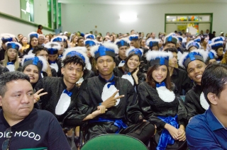 Foto: O Projeto Mundiar realizou no último sábado (9), a formatura das turmas de 2017 do ensino fundamental e ensino médio da Unidade Seduc na Escola (USE 6). O evento ocorreu no auditório Waldir Bouhid, localizado na Universidade Federal Rural da Amazônia (UFRA), em Belém. | Fotógrafo: Suellen
