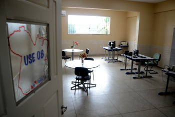 Foto: Governo entrega Escola Estadual Visconde de Souza Franco reconstruída | Fotógrafo: Eliseu Dias / Rai Pontes