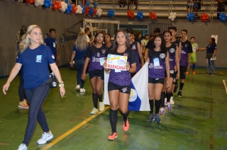 Foto: Cerca de mil estudantes de escolas públicas e privadas do Pará estão em Belém para participar da 61ª edição dos Jogos Estudantis Paraenses (JEPs), que acontece até o próximo domingo. A abertura aconteceu na noite de ontem (15), na escola de educação física da Universidade do Estado do Pará (Uepa). Os JEPs são o segundo maior campeonato estudantil do Brasil. A competição incentiva os alunos a aprender e a exercer a cidadania através do esporte. | Fotógrafo: Foto Rai Pontes