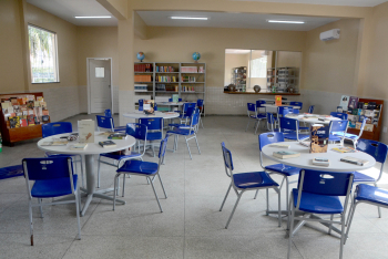 Foto: Governo entrega Escola Estadual Visconde de Souza Franco reconstruída | Fotógrafo: Eliseu Dias / Rai Pontes