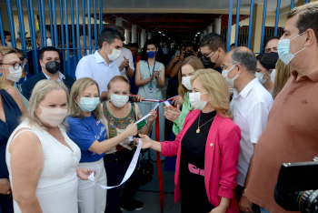 Foto: Governo entrega Escola Estadual Visconde de Souza Franco reconstruída | Fotógrafo: Eliseu Dias / Rai Pontes