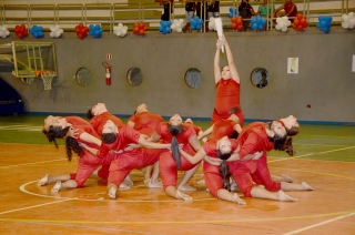 Foto: Cerca de mil estudantes de escolas públicas e privadas do Pará estão em Belém para participar da 61ª edição dos Jogos Estudantis Paraenses (JEPs), que acontece até o próximo domingo. A abertura aconteceu na noite de ontem (15), na escola de educação física da Universidade do Estado do Pará (Uepa). Os JEPs são o segundo maior campeonato estudantil do Brasil. A competição incentiva os alunos a aprender e a exercer a cidadania através do esporte. | Fotógrafo: Foto Rai Pontes
