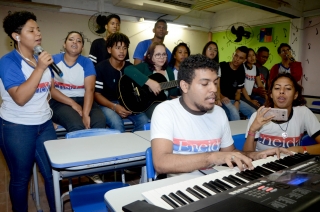 Foto: A Escola Estadual de Ensino Fundamental e Médio Eneida de Moraes localizada no bairro de Águas Lindas em Ananindeua, é diferenciada das demais no município e até mesmo da capital paraense não só pela grande estrutura, mas por possuir dentro da escola a musicalidade que começa desde o sexto ano | Fotógrafo: Rai Pontes