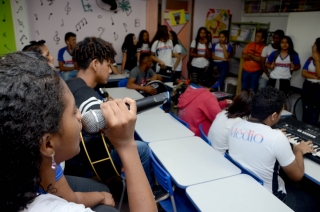 Foto: A Escola Estadual de Ensino Fundamental e Médio Eneida de Moraes localizada no bairro de Águas Lindas em Ananindeua, é diferenciada das demais no município e até mesmo da capital paraense não só pela grande estrutura, mas por possuir dentro da escola a musicalidade que começa desde o sexto ano | Fotógrafo: Rai Pontes
