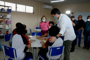 Foto: Governo entrega nova Escola Estadual Oneide de Souza Tavares, em Ananindeua | Fotógrafo: Eliseu Dias - Rai Pontes