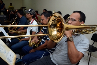 Foto: Militar Josiel de Sousa Saldanha é um deles. Integrante da Orquestra por cinco anos na década de 1980, ele voltou para ensaiar para a apresentação de 161 anos | Fotógrafo: Rai Pontes