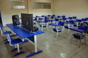 Foto: Mais de 700 alunos são beneficiados com entrega de nova Escola Estadual em Quatipuru | Fotógrafo: Eliseu Dias