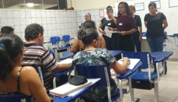 Foto: Escolas adotam ensino técnico | Fotógrafo: Eliseu Dias