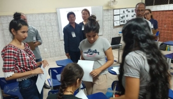 Foto: Escolas adotam ensino técnico | Fotógrafo: Eliseu Dias