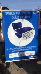 Foto: O bairro da Terra Firme, de Belém, vivenciou na manhã desta quarta-feira (4), momentos de reflexão pela paz, com caminhadas alusivas à Semana da Pátria sob o tema: “Escola: Uma Vivência de Paz’’. O bairro faz parte do programa Territórios Pela Paz (TerPaz), do Governo do Estado, que visa a redução da vulnerabilidade social e o enfrentamento da violência, a partir da articulação de ações de segurança pública e cidadania. As escolas que compõem a USE 5 realizaram uma caminhada pelas principais ruas do bairro. Desde o último dia 30 de agosto as escolas da rede estadual realizam diversas atividades voltadas à programação cívica, que se estende até esta sexta-feira (6). A programação é organizada pela Secretaria de Estado de Educação (Seduc). | Fotógrafo: Divulgação