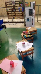 Foto: A comunidade escolar de cerca de 10 unidades de ensino da rede estadual participaram neste sábado (21) da I Feira de Arte e Inclusão da USE 04. A programação teve a participação intensa de alunos com e sem deficiência que apresentaram aos convidados todo o talento que já desenvolvem nas escolas ao longo do ano. A feira teve o objetivo de mostrar a produção artística e cultural das escolas estaduais que compõem a USE, fomentando a inclusão social. | Fotógrafo: Divulgação