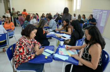 Notícia: Técnicos pedagógicos da rede estadual concluem curso promovido pela Seduc