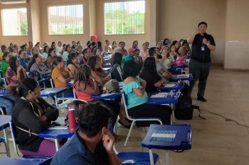 Notícia: Estado alerta comunidade escolar sobre os riscos do cigarro eletrônico